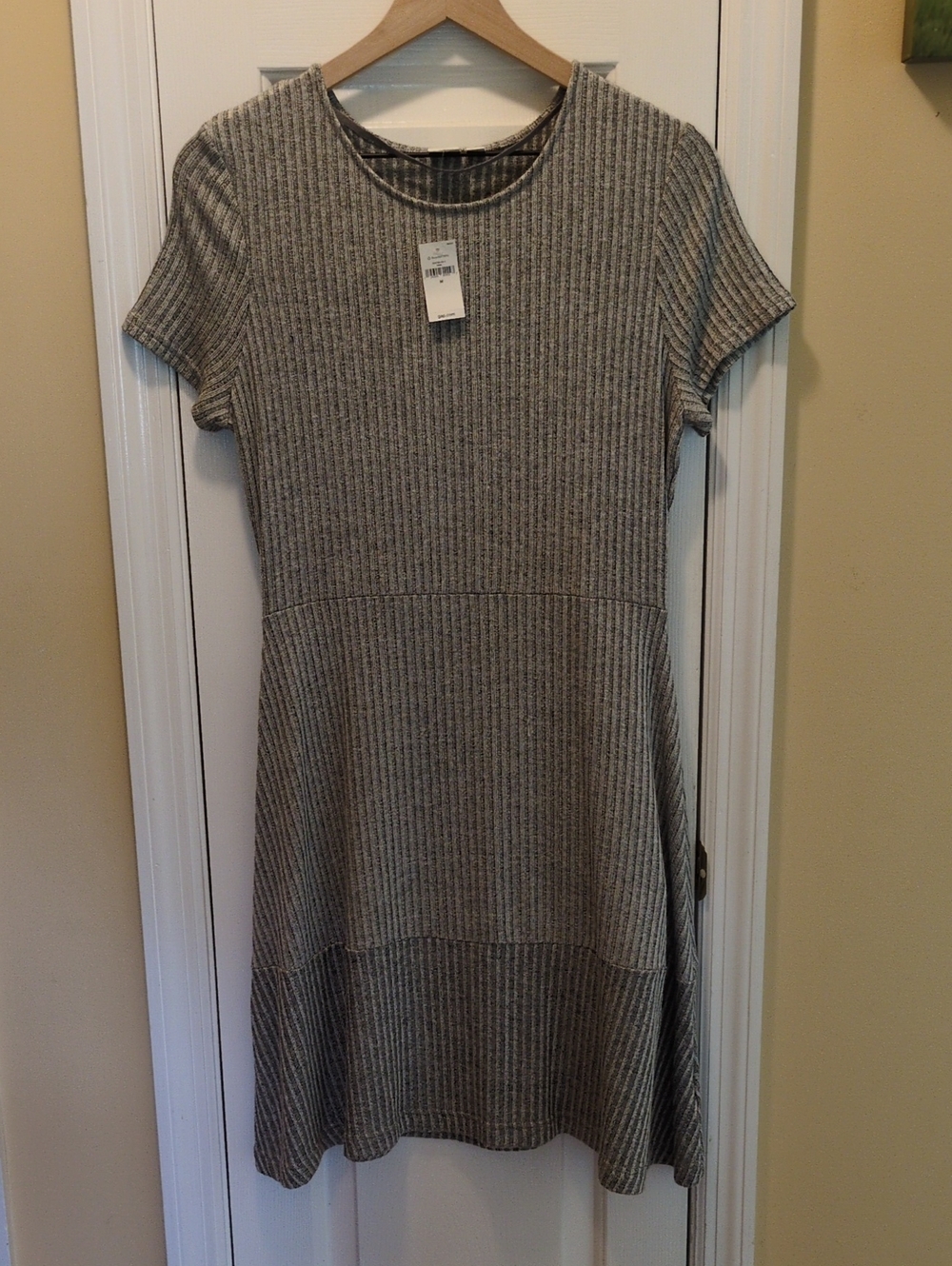 GAP Ribbed Short-Sleeve Midi Dress in Heather Gray